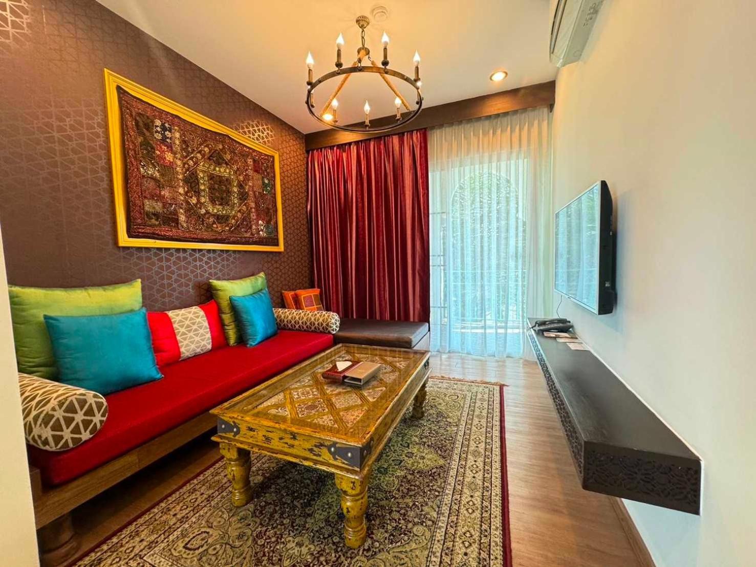 Palette The Grand Morocc Hotel Mae Rim Exterior photo